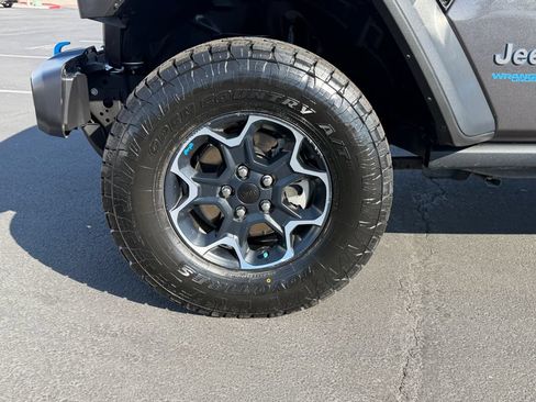 Used 2022 Jeep Wrangler Unlimited Rubicon 4xe AWD/4WD image 6