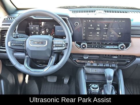 New 2024 GMC Canyon AT4 w/ Technology Package image 17