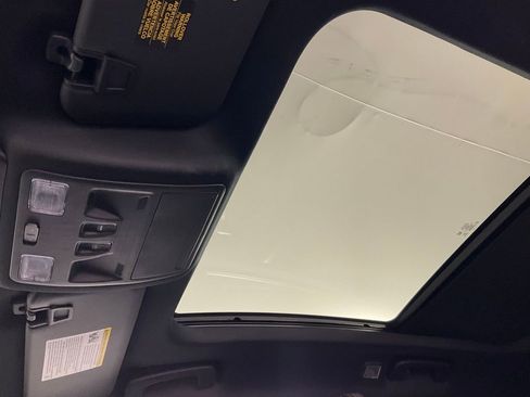 Used 2024 Ford Escape ST-Line w/ Tech Pack #1 image 24