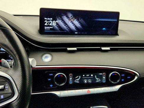 Used 2024 Genesis GV70 2.5T w/ Sport Prestige Package image 17