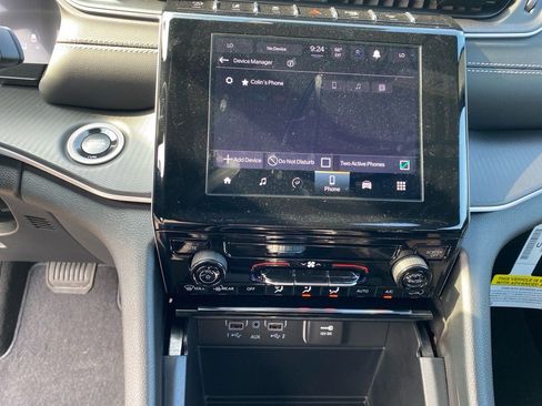 New 2025 Jeep Grand Cherokee 4WD image 7