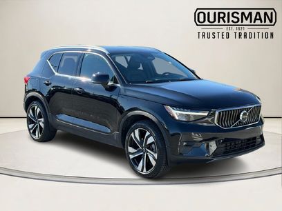 Certified 2023 Volvo XC40 B5 Plus w/ Protection Package Premier