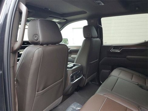 New 2026 GMC Sierra 1500 Denali w/ Denali Reserve Package image 11