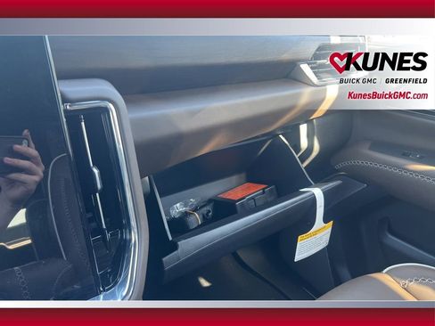 New 2026 GMC Yukon XL Denali Ultimate AWD/4WD image 36