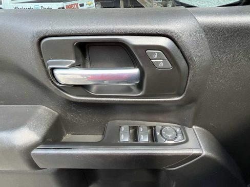 Certified 2020 Chevrolet Silverado 1500 Custom w/ Custom Value Package image 21