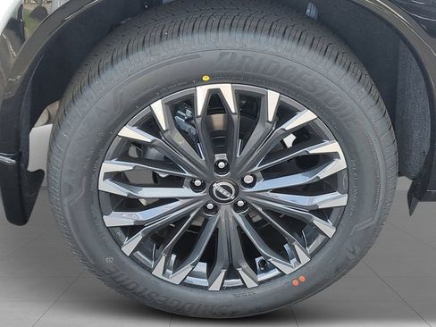 New 2026 Nissan Rogue Platinum AWD/4WD image 8