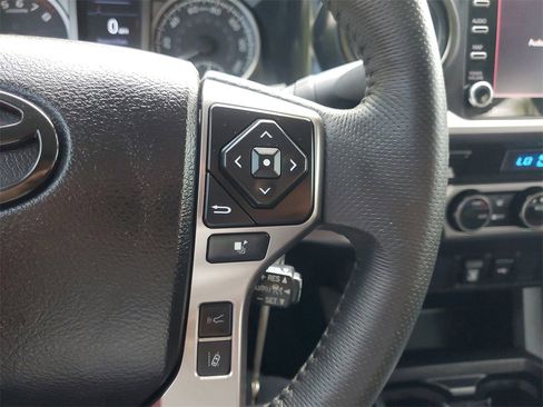 Certified 2022 Toyota Tacoma SR5 image 20
