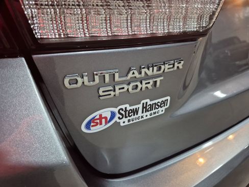 Used 2025 Mitsubishi Outlander Sport AWD image 27