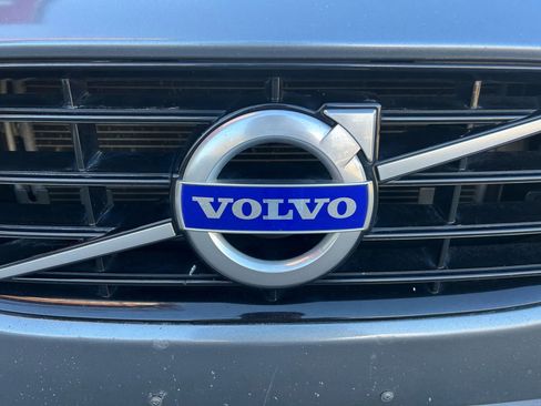 Used 2017 Volvo S60 T5 Dynamic w/ Vision Package image 5