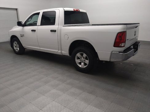 Used 2022 RAM 1500 Classic SLT RWD image 5