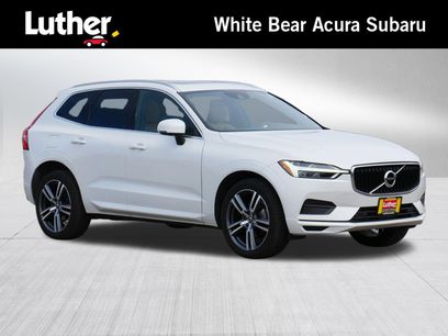 Used 2020 Volvo XC60 T5 Momentum w/ Premium Package