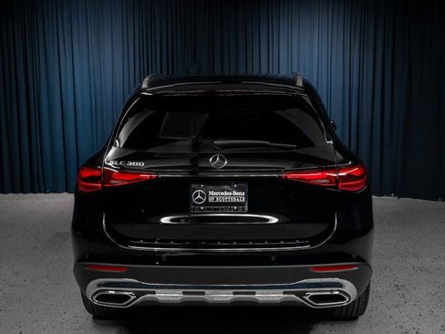 New 2026 Mercedes-Benz GLC 300 image 8