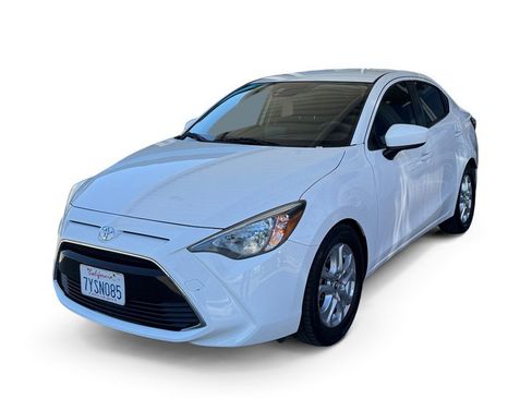 Used 2017 Toyota Yaris iA FWD image 1