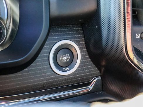 Used 2022 RAM 1500 Limited w/ Body Color Bumper Group image 31