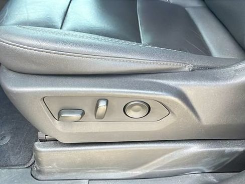 Used 2025 Chevrolet Tahoe Z71 AWD/4WD image 28