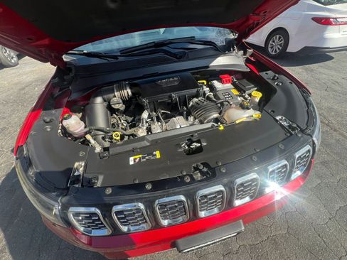 Used 2025 Jeep Compass Limited image 27