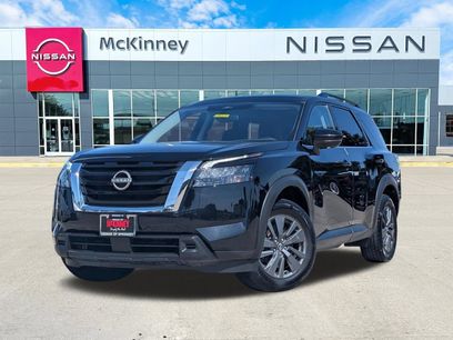 Used 2024 Nissan Pathfinder SV