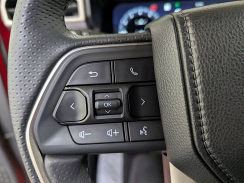 Used 2025 Toyota 4Runner TRD Off-Road image 18