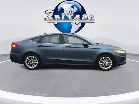 Used 2019 Ford Fusion SE image 10