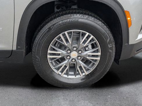 New 2026 Chevrolet Traverse LT image 6