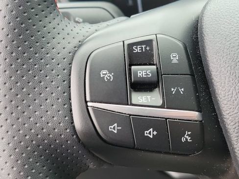 Used 2023 Ford Escape ST-Line w/ Tech Pack #1 AWD/4WD image 11