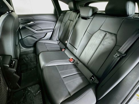 Used 2025 Audi A6 e-tron Premium RWD image 9