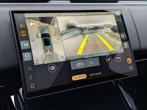 Used 2024 Land Rover Range Rover Sport SE image 18