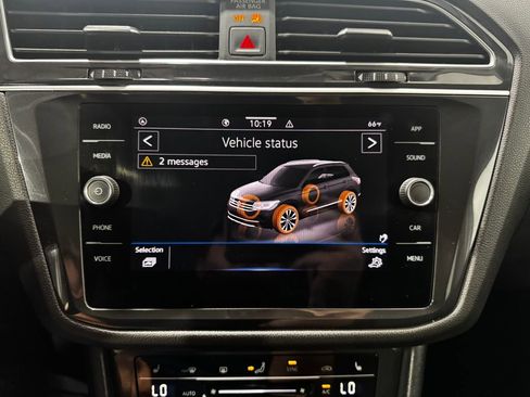 Used 2024 Volkswagen Tiguan SE FWD image 38