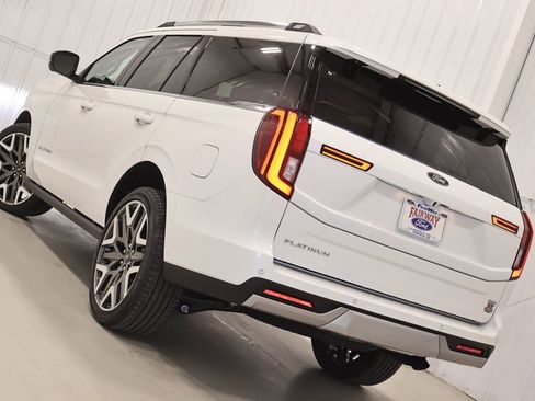 New 2026 Ford Expedition Platinum w/ Platinum Ultimate Package AWD/4WD image 44
