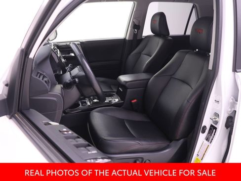 Certified 2024 Toyota 4Runner TRD Off-Road Premium image 4