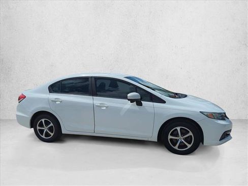 Used 2015 Honda Civic SE image 4
