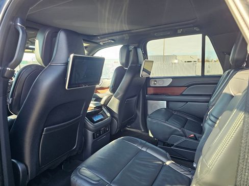 Used 2024 Lincoln Navigator L Reserve w/ Equipment Group 201A image 43