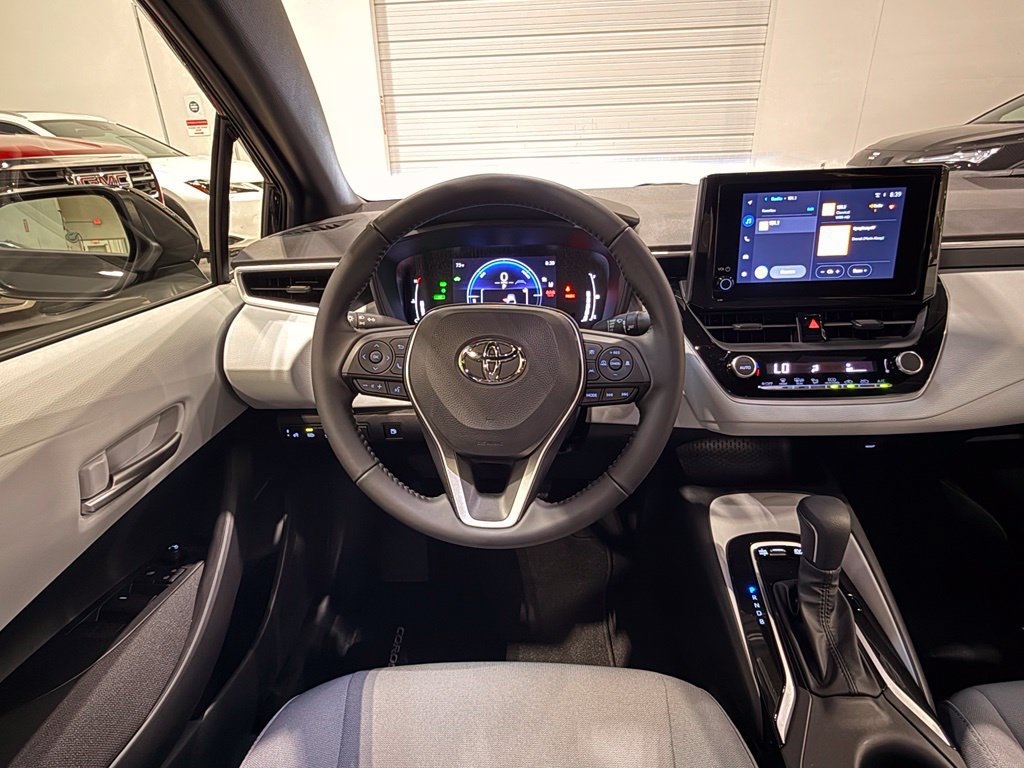 Used 2027 Toyota Corolla SE FWD image 27