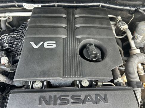 Used 2022 Nissan Frontier S RWD image 16