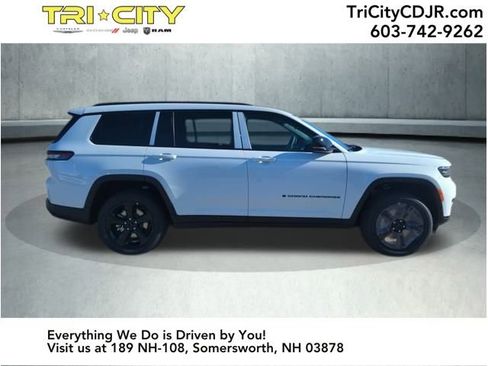 New 2025 Jeep Grand Cherokee L Altitude image 6