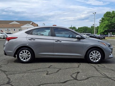 Used 2021 Hyundai Accent SEL FWD image 7