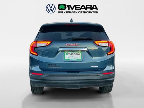 Used 2024 GMC Terrain SLE image 4