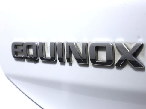 Used 2020 Chevrolet Equinox LS image 31
