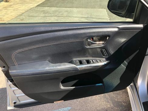 Used 2013 Toyota Avalon XLE Touring FWD image 10