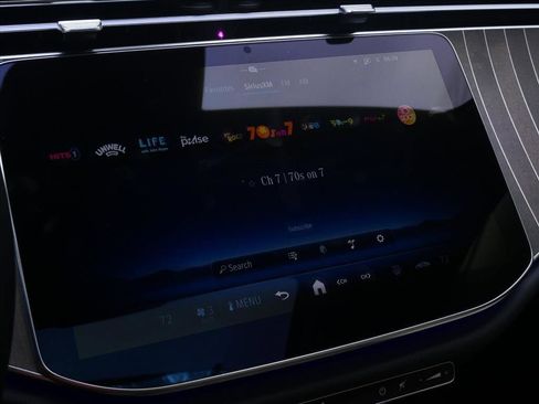 Used 2025 Mercedes-Benz E 350 Sedan image 24
