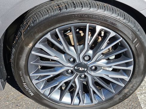 Used 2023 Kia Forte GT-Line FWD image 8