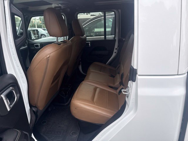Used 2020 Jeep Gladiator Overland w/ Popular Equipment Package AWD/4WD image 8