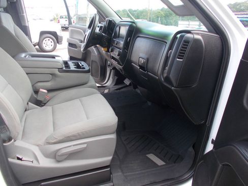 Used 2019 Chevrolet Silverado 1500 W/T w/ WT Convenience Package RWD image 9