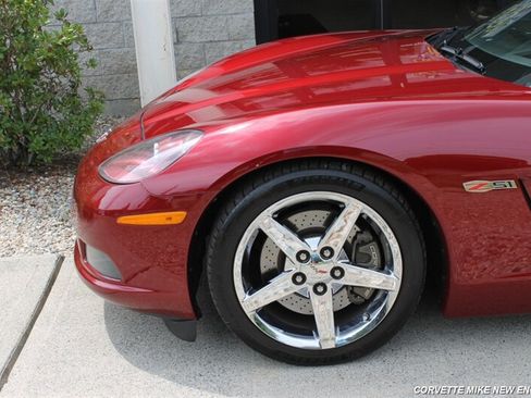 Used 2007 Chevrolet Corvette Convertible w/ Preferred Equipment Group RWD image 11