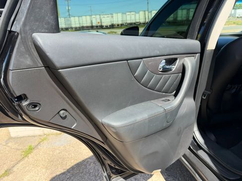 Used 2017 INFINITI QX70 AWD image 12