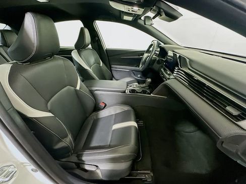 Certified 2025 Toyota Camry SE image 27