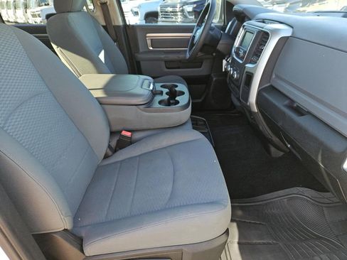 Used 2020 RAM 1500 Classic SLT image 27