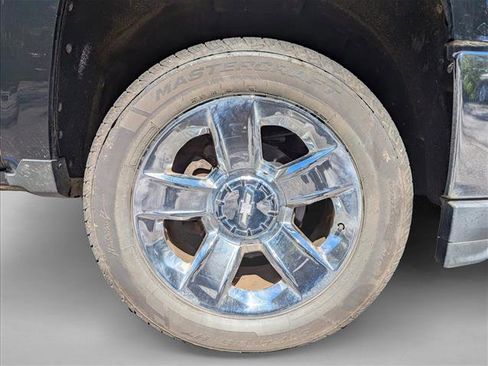 Used 2017 Chevrolet Silverado 1500 LTZ w/ High Desert Package image 8
