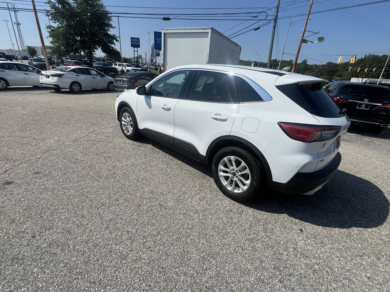 Used 2021 Ford Escape SE FWD image 15