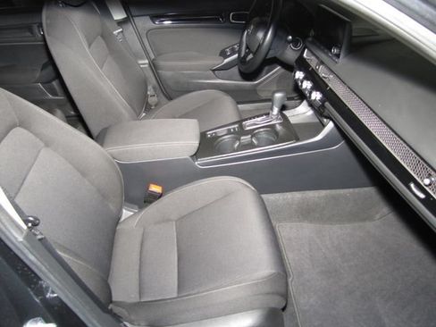 Certified 2024 Honda Civic EX image 21